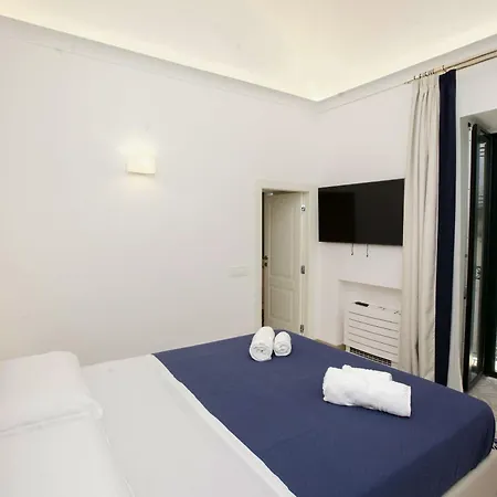 Apartment Paradise House *